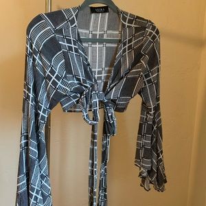 Bell sleeved blouse